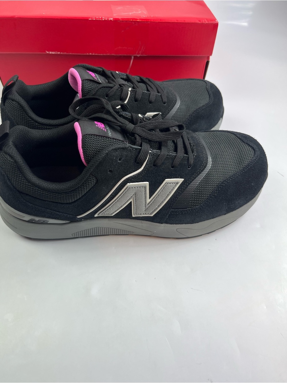 New Balance Elite Lite EH Womens Safety Shoes Black/Rose size 10 Wide D